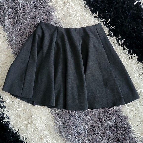 Zara flared mini skirt - Picture 1 of 2